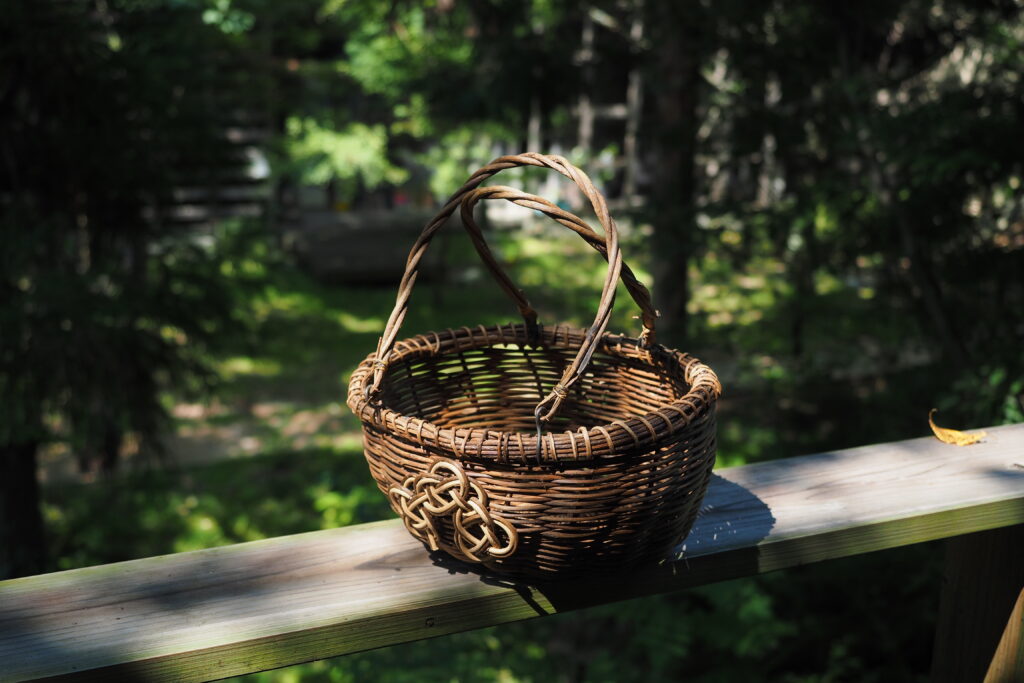 我々の役に立つツル植物【後編】 簡単には作れない「篭（かご）」 里山 